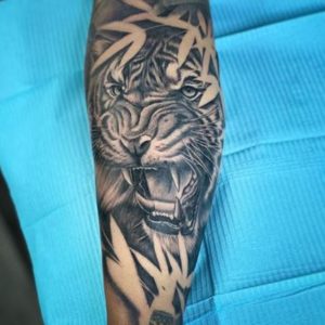 El tatuador de Colorado Salvador Diaz 1