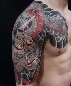 El tatuador de Portland Shaun Nel 2