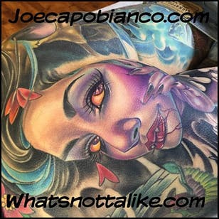 Pin-up de vampiresa Blood Puddin.  Tatuaje de Joe Capobianco.  #BloodPuddin #capogal #JoeCapobianco #pinup #vampyr