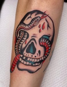 Tatuaje de calavera tradicional