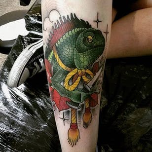 Iguana Tattoo by Fidel Teles #iguana #iguanatattoo # fourteen tattoo # fourbone tattoos # reptiltilattoo # reptiltilatuer # reptile # lagarto # FidelTeles