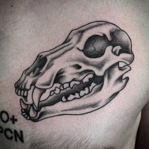 Tatuaje De Cráneo De Oso