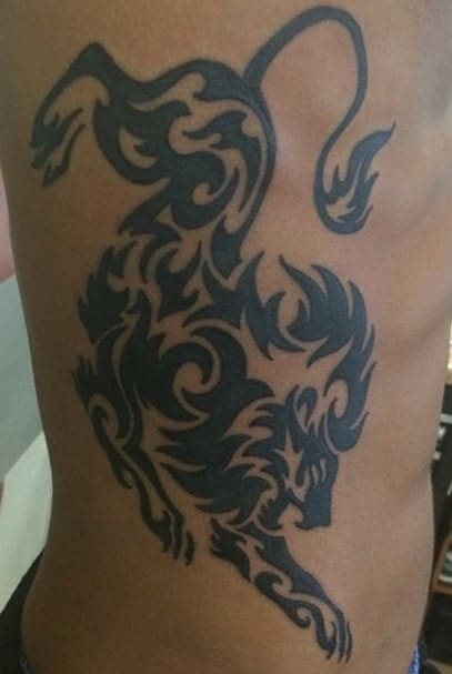 Tatuaje De León Tribal 