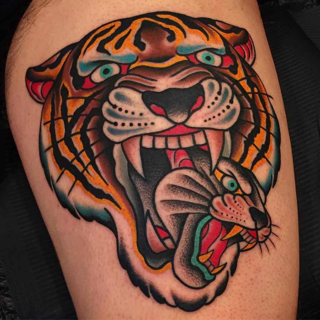 Tatuaje tradicional de tigre y pantera