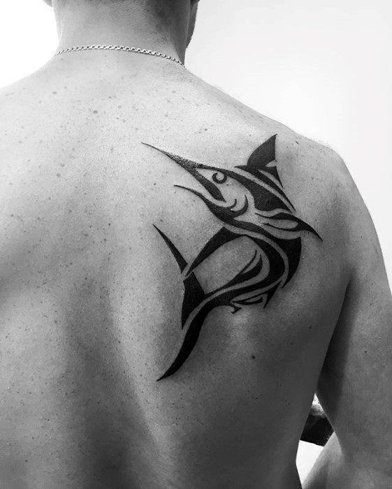 Tatuaje de Blue Marlin en el hombro