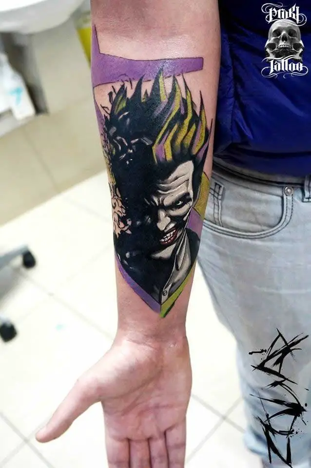 Tatuaje de Joker.  Artista desconocido #joker #batman #Marvel #dccomics