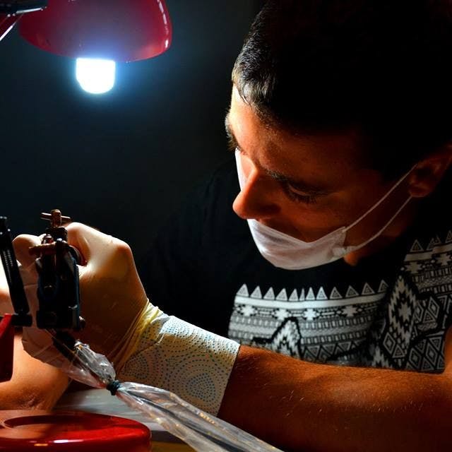 Tatuaje Raphael Lopes # AtoMédico # NãoAoAtoMédico # TatuadoresLivres #BodyPiercersLivres #brasil