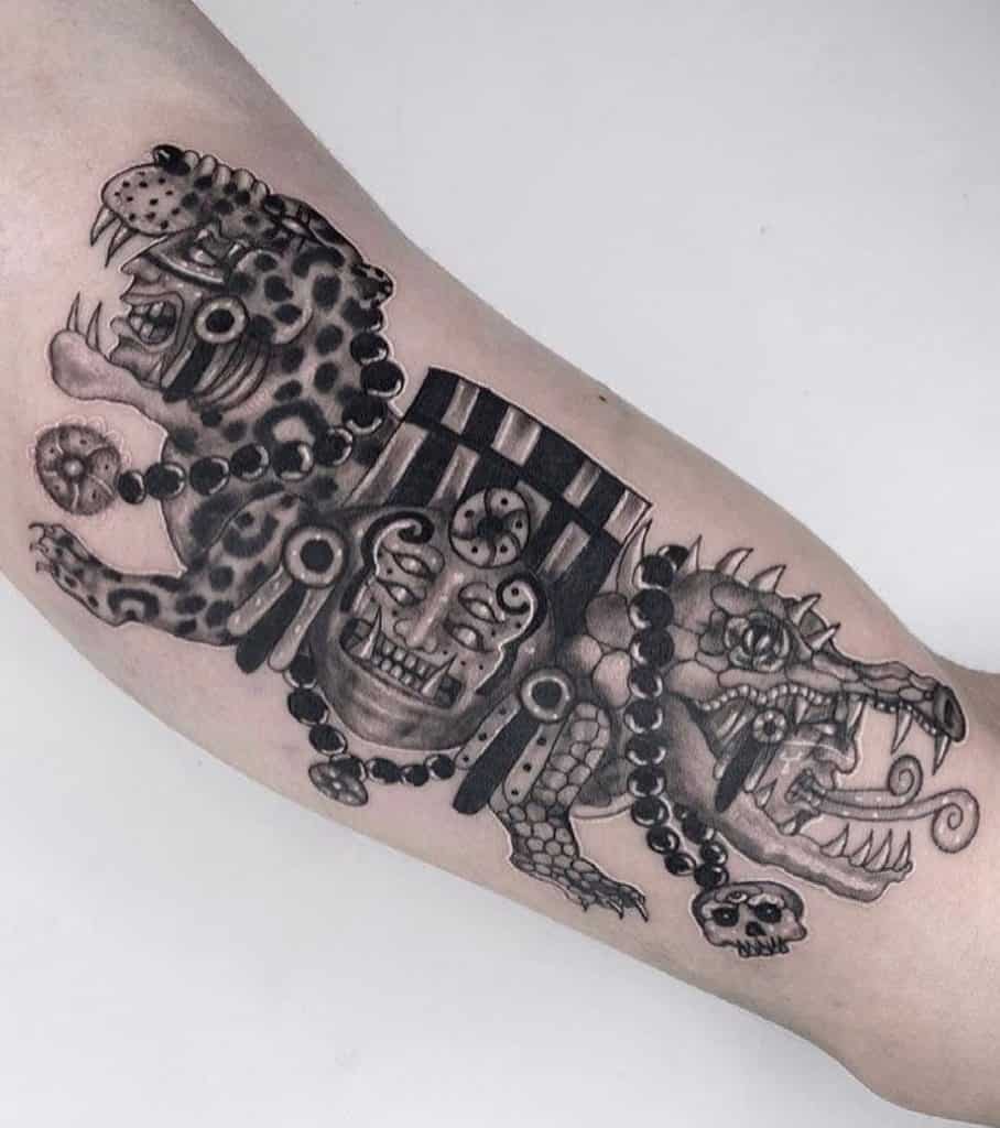 Tatuaje De Cocodrilo Azteca