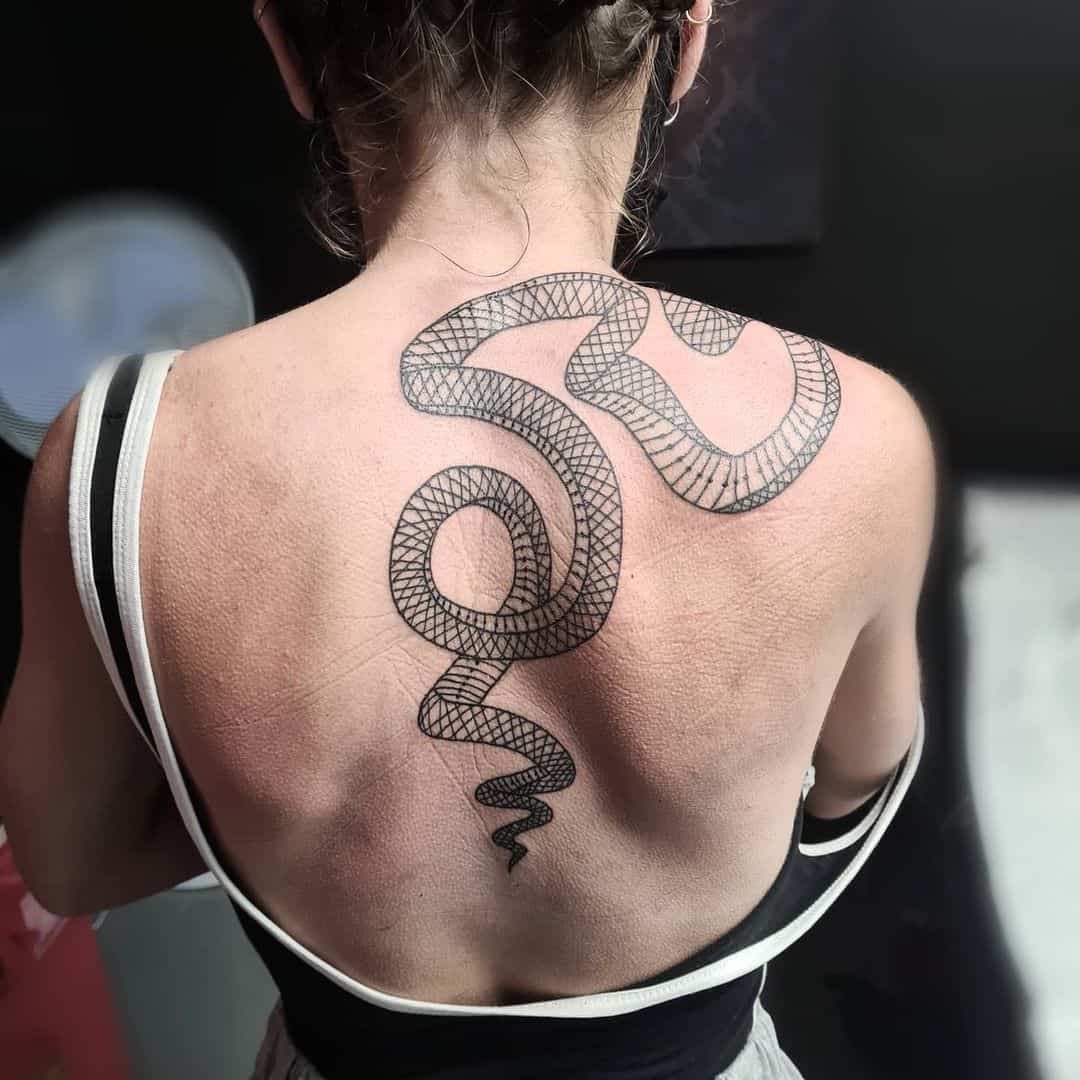 Tatuaje de serpiente para mujeres