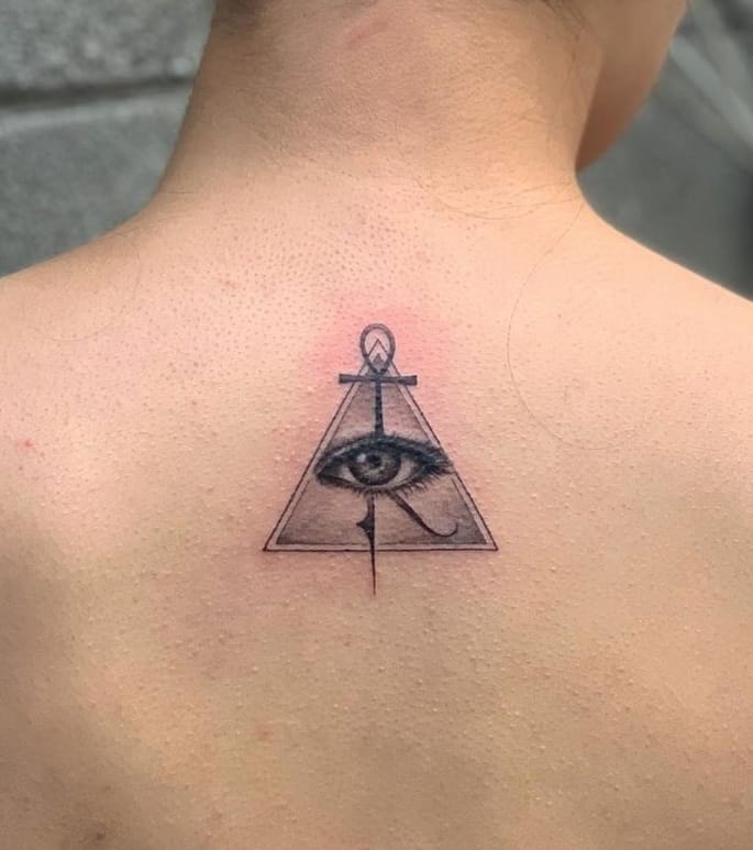 Tatuaje de Ankh y el ojo de Horus
