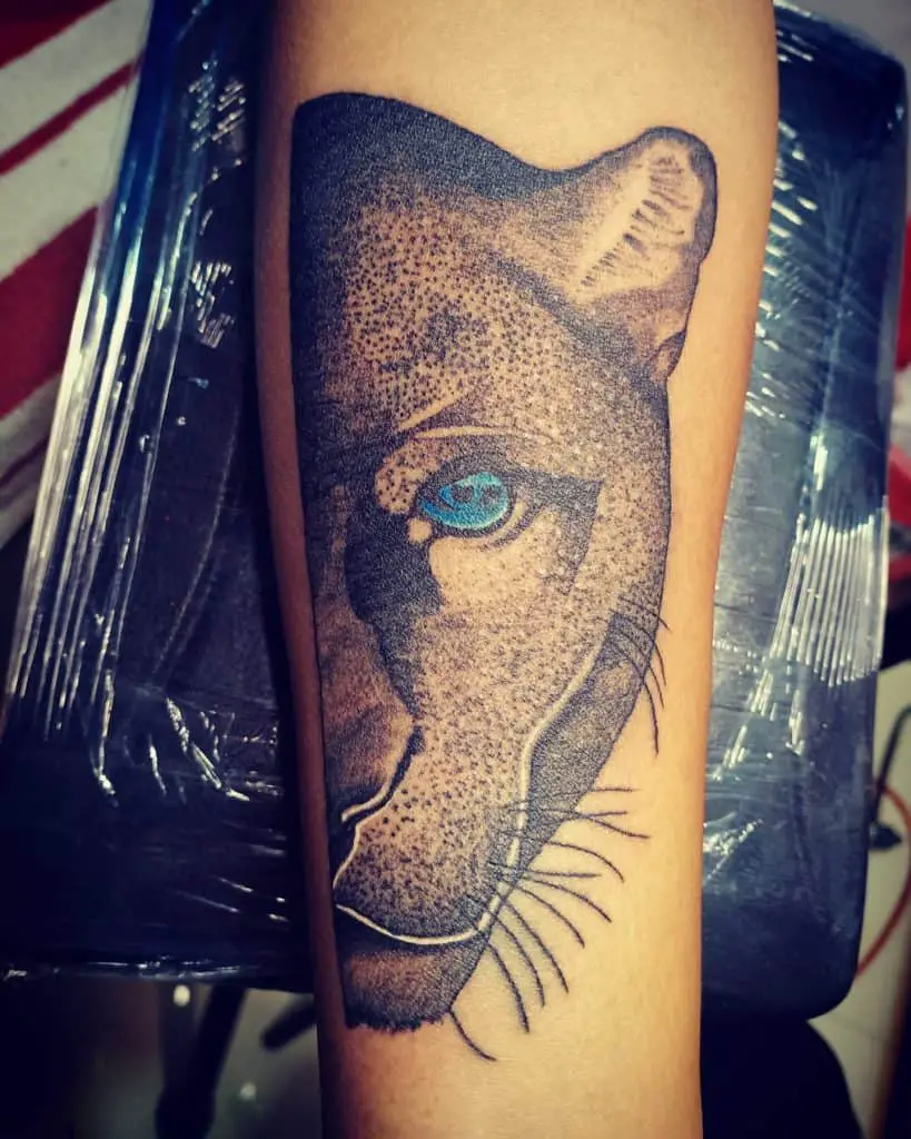 Tatuaje de pantera grande 2