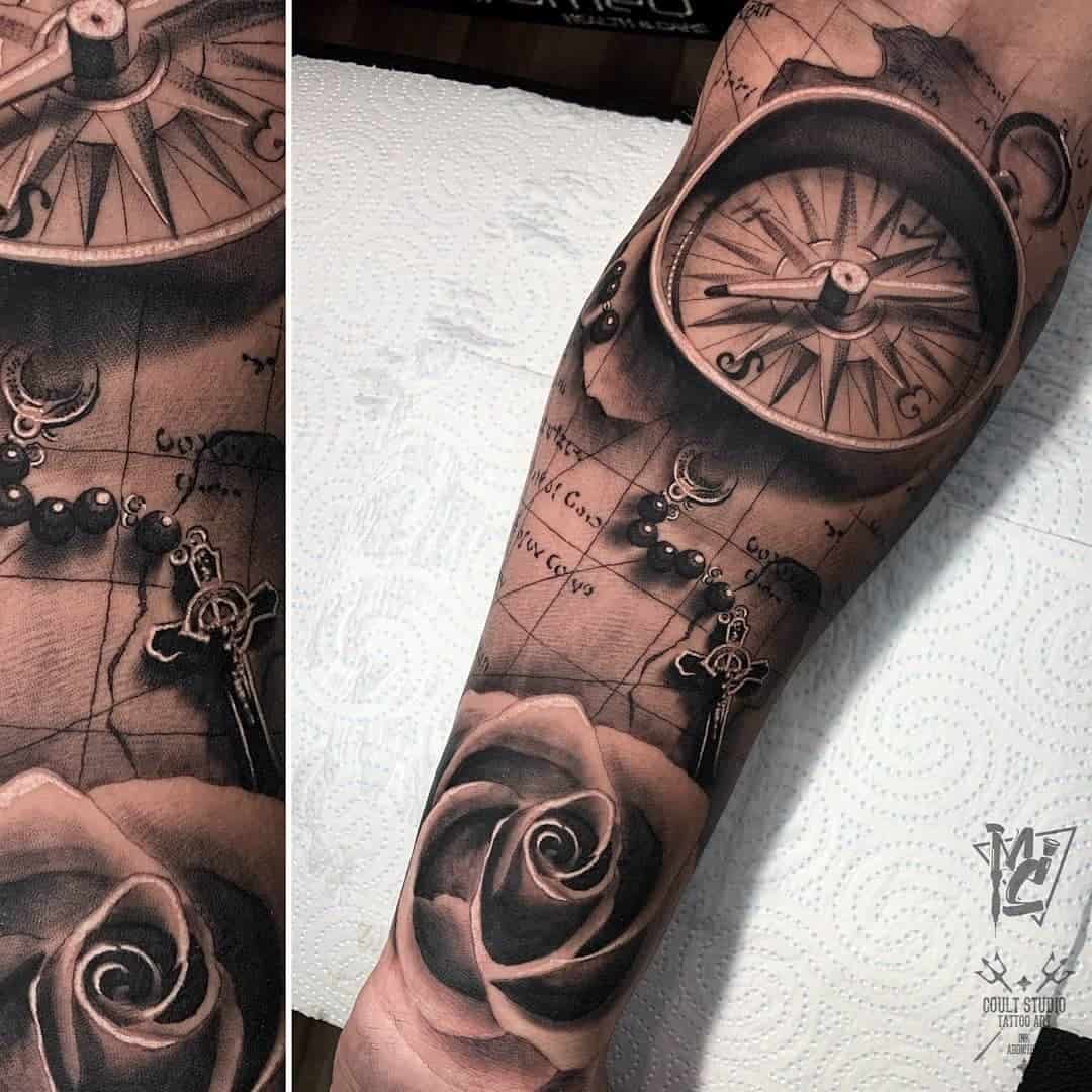 Ideas de tatuajes de brújulas sobre el brazo