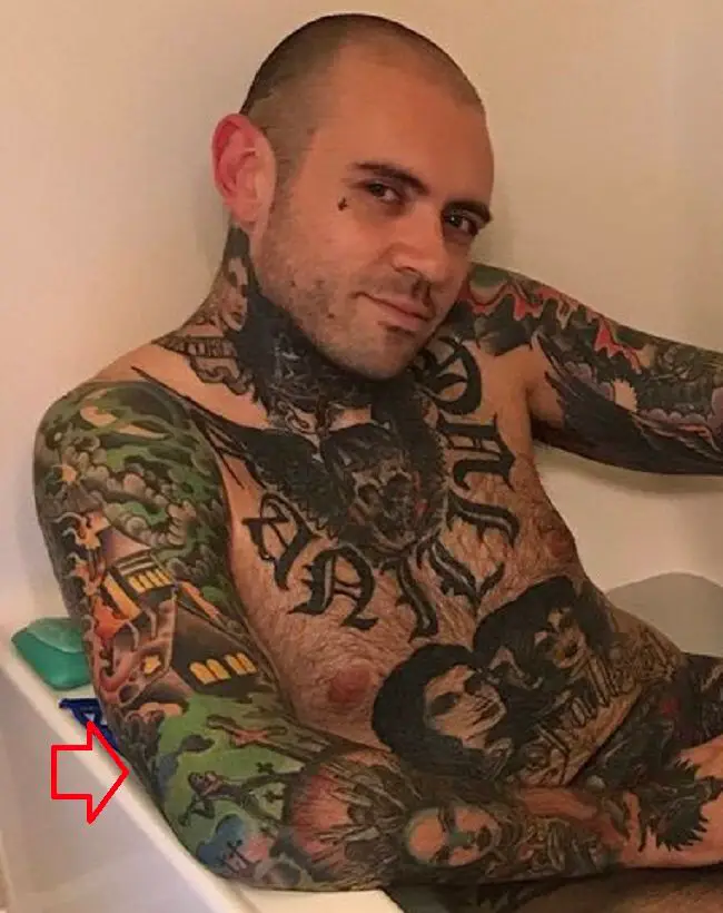 Adam22-tattoo-tattoo en el brazo derecho