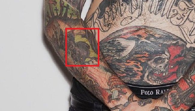 Adam22 - tatuaje en el antebrazo derecho