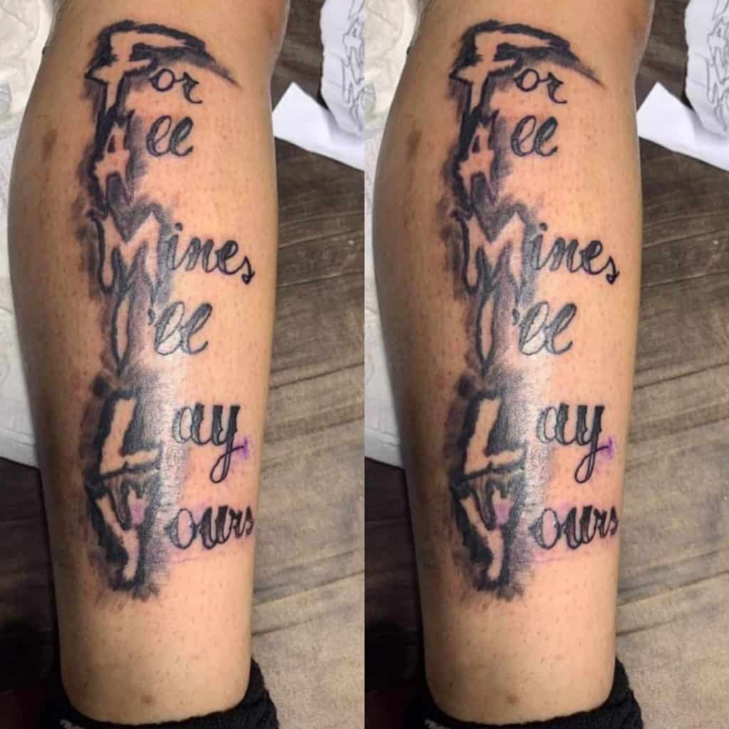 Tatuaje de la cita de la pierna