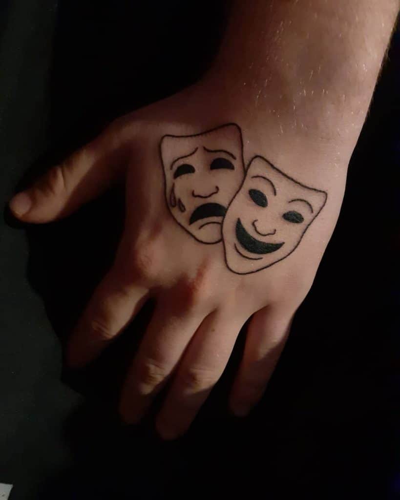 Tatuaje de máscaras dramáticas