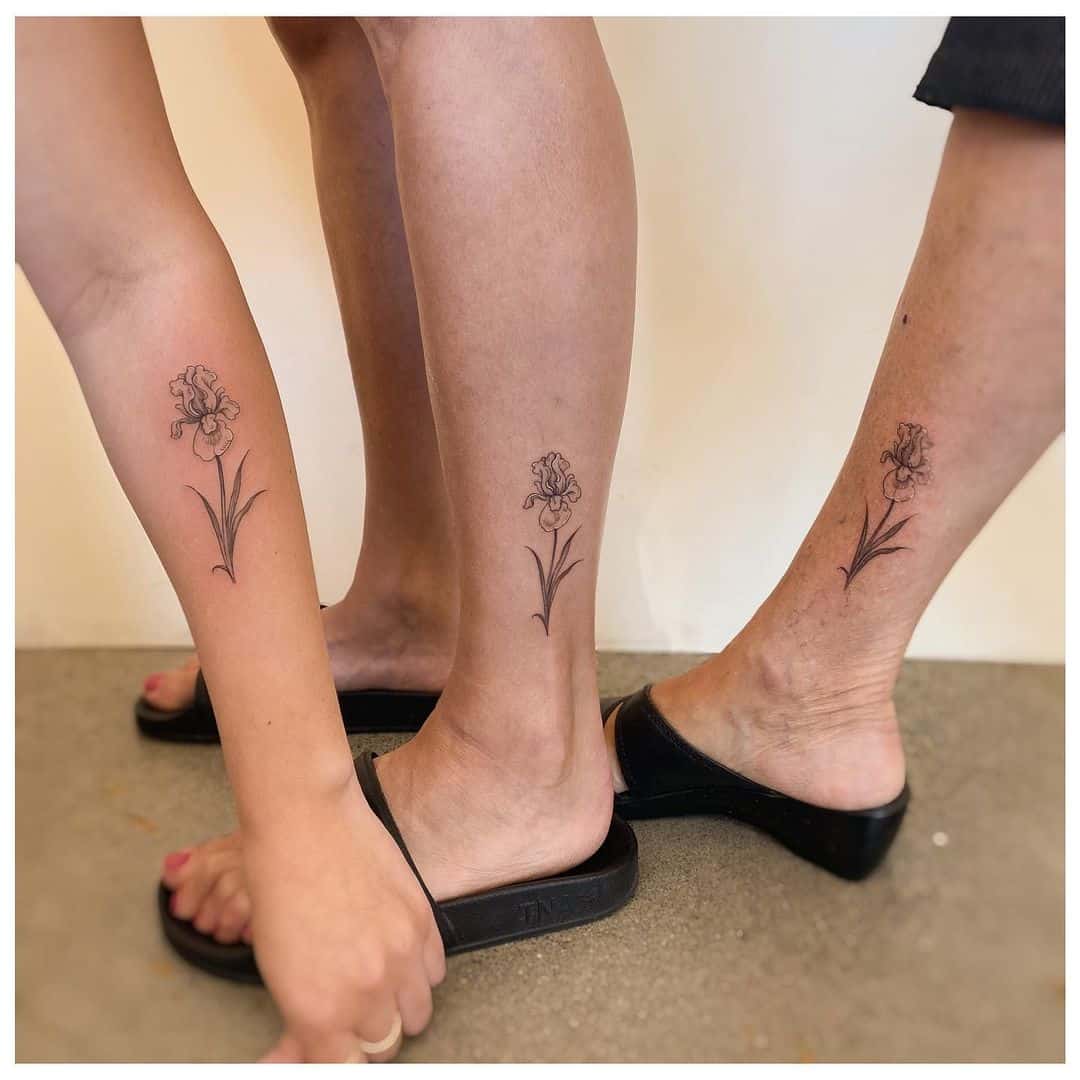 Tatuajes de flores para padre e hija 1