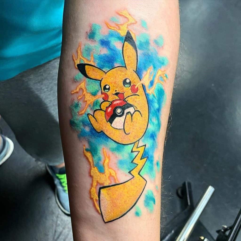 Brillante & Tatuaje de Pikachu de colores 