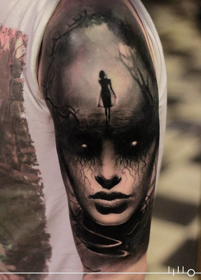 ¡Los tatuajes de terror como esta pieza de espalda angustiosa dan miedo!  Tatuaje de Roberto da Silva!  #horrortattoo #horror #angre #RobertodaSilva