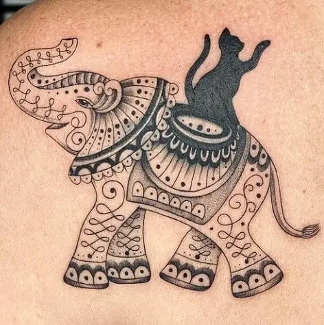 Diseño de tatuaje de elefante indio