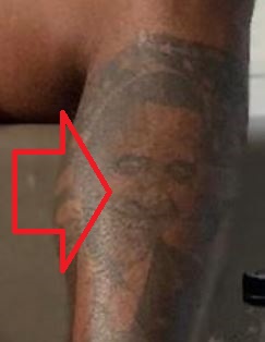Retrato del tatuaje de André Obama