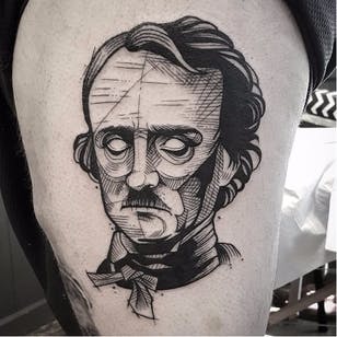 Rad Edgar Allan Poe tatuaje de Cutty Bage #CuttyBage #sketch #sketchstyle #blackwork #EdgarAllanPoe