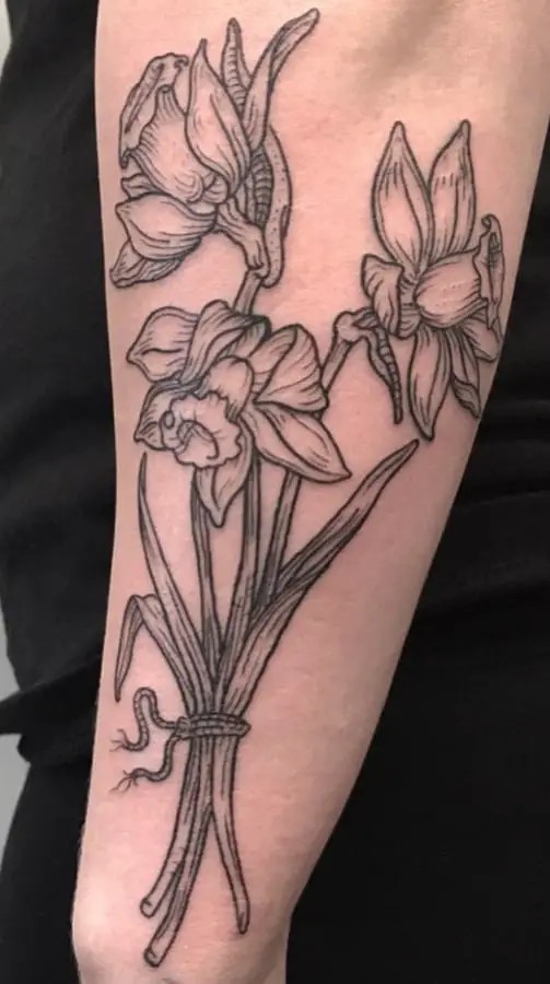 Tatuaje de narciso corrosivo