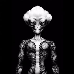 Tattooed Alien Art por Shohei Otomo #ShoheiOtomo #art #illustration #japanesebodysuit #JapaneseArt #Japanese #alien #artshare
