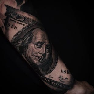 Benjamin Franklin en el billete de 100 dólares.  Por Ben Thomas.  #realismo # sortandgrå # sortandgrårealisme # portræt #BenThomas #BenjaminFranklin