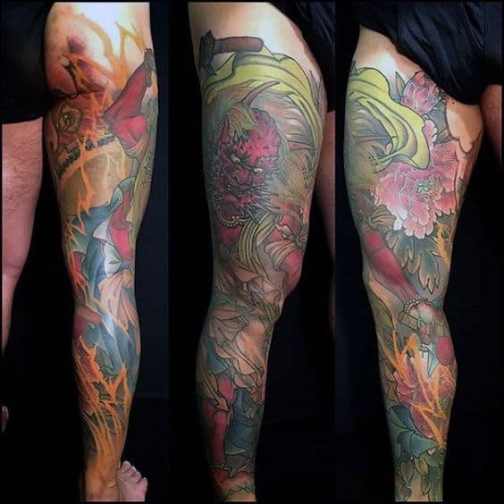 Tatuaje de manga raijin en la pierna