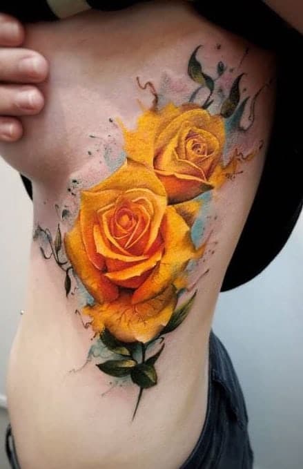 Acuarela tatuaje de rosa amarilla