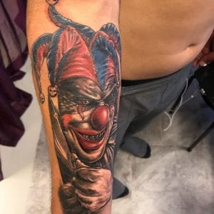 Tatuaje de payaso malvado