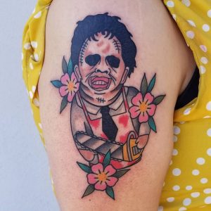 Tatuaje de cara de cuero