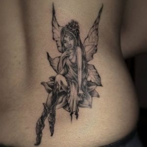 Tatuaje de hada gótica