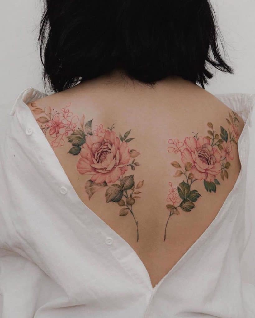 El mejor lugar para un tatuaje de mujer, tatuaje conservado, espalda