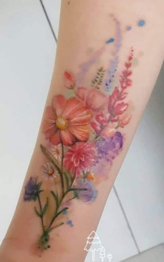 Tatuaje de flores de ramo de acuarela