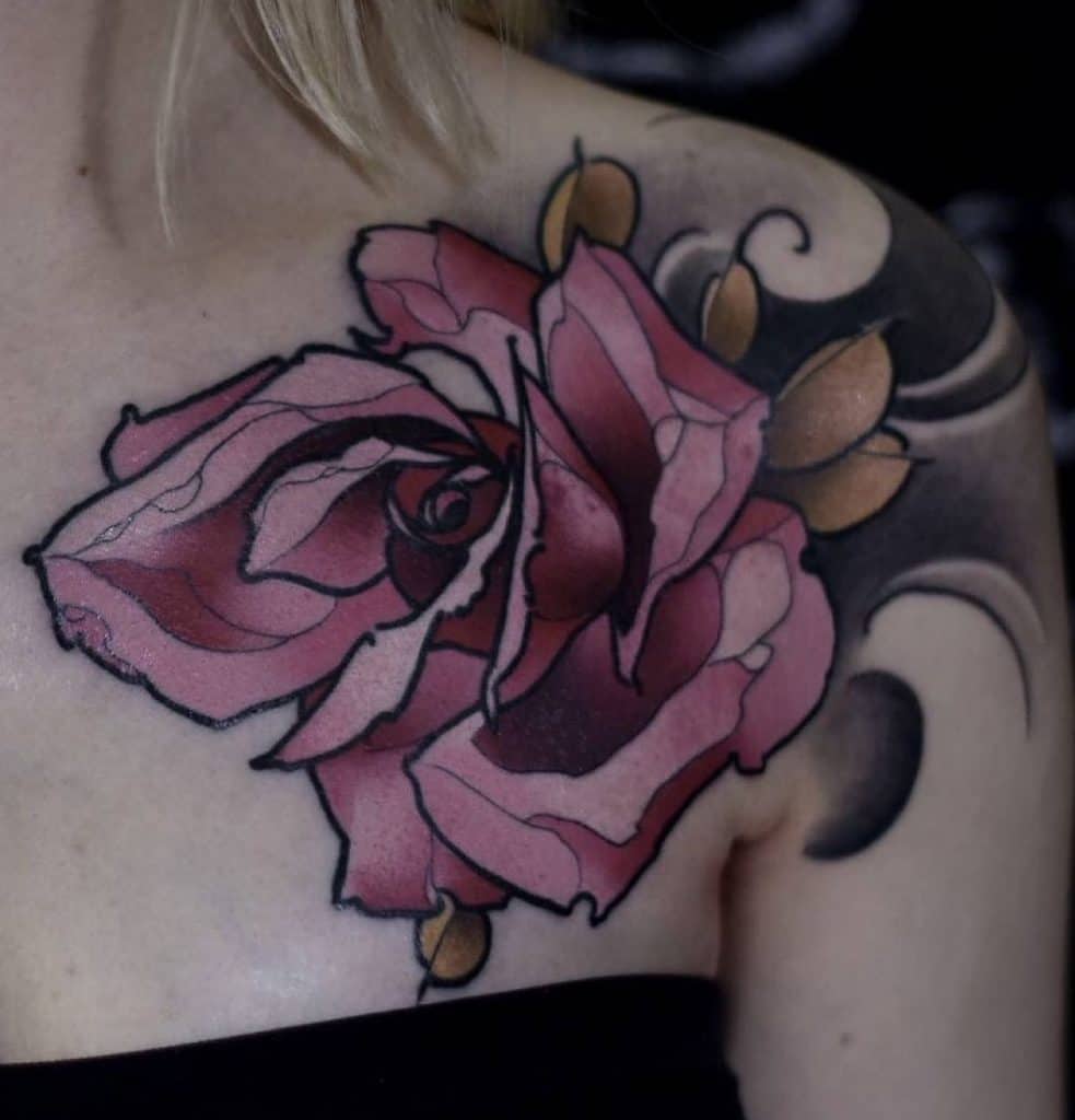 Tatuaje de rosa neotradicional