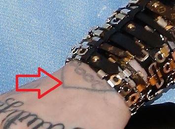 Tatuaje de pulsera Grimes