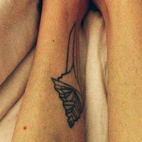 Grimes-dagger-becerro-tatuaje