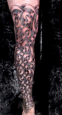 Manga del tatuaje celta