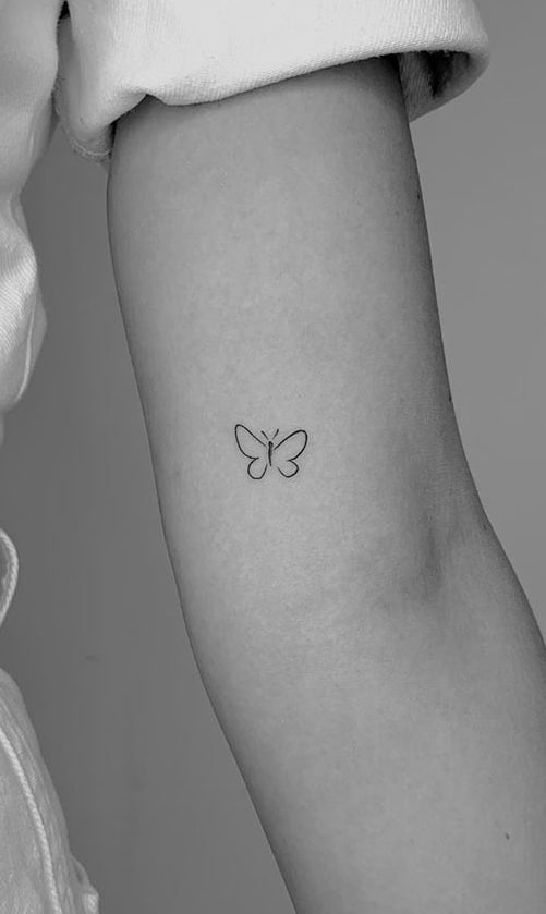 Tatuaje de mariposa simple