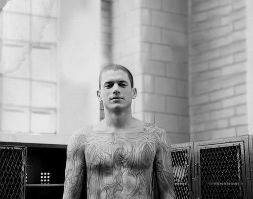 Esperando ver a Scofield de entre los muertos en la temporada 5, Michael Schofield y su tatuaje de Prison Break #prisonbreak #michaelschofield