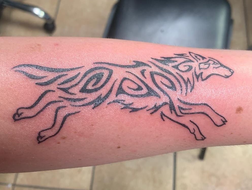 Tatuaje De Lobo Tribal