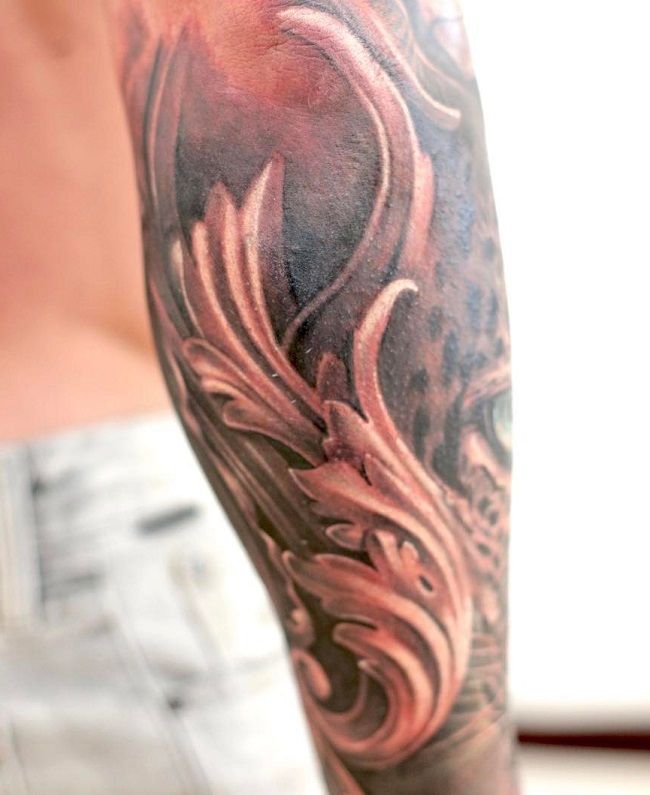 Jimmy Lewin - Tatuaje en el antebrazo derecho
