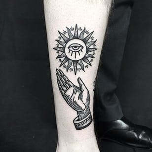 Sun Salute Tattoo by Russell Winter #blackwork #blackworker tattoo #blackworker tattoos #blackworker artistas #black tattoo #black tink # dark tattoos # dark tint #RussellWinter #sun #sunshilsen #btattooing