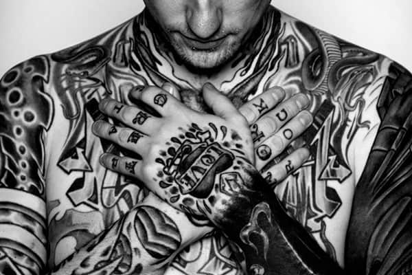 Tatuador-Steve-Truitt-por-Maxime-Bruno