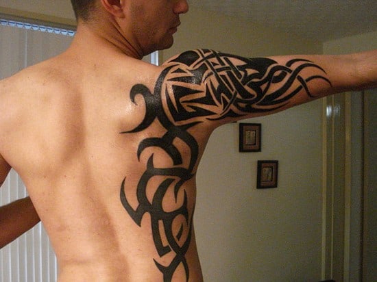 tatuaje-tallo-hombro