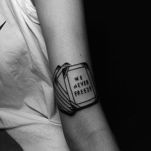 Tatuaje de línea de Popo.  #Popo #linework #doodle #surkorean #simple #blackwork #cards