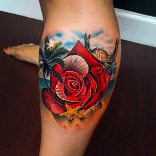 Tropical Island Rose Tattoo por Andrés Acosta @Acostattoo # AndrésAcosta #Acostattoo #Rose #Rosetattoo #Rosetattoos #Austin # Island #Islandtattoo #strand #strandtattoo
