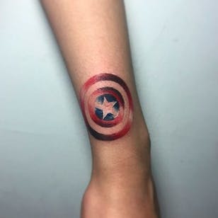 Tatuaje del Capitán América de Archuan Chuanar.  #captainamerica #superhero #marvel #comics #movies